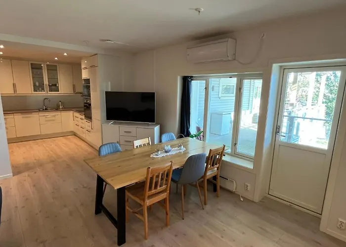 Nobelgarden Апартаменты Харстад